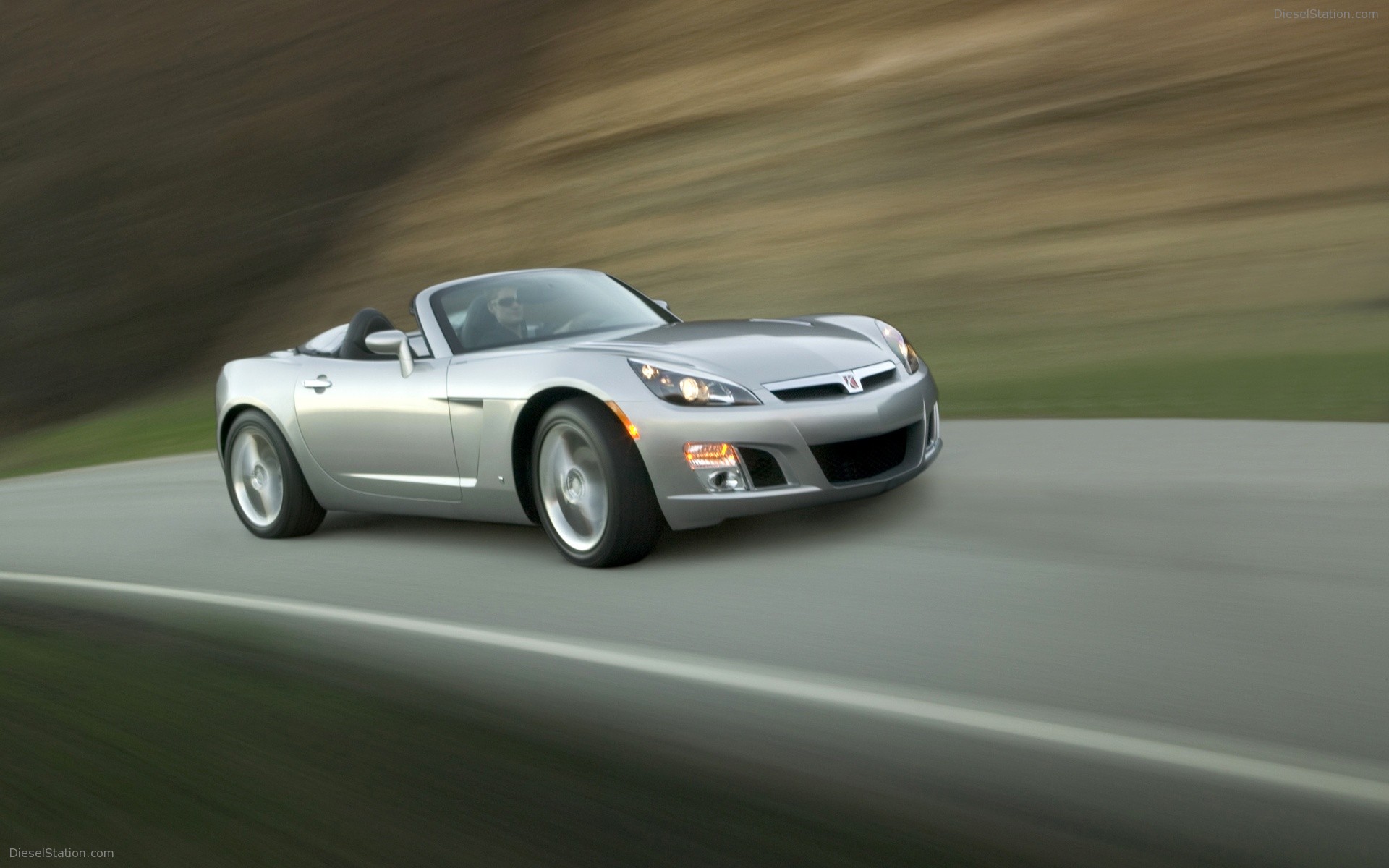 Saturn Sky Redline